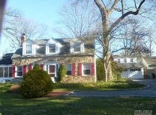 72 Norwood Ave, Northport, NY 11768