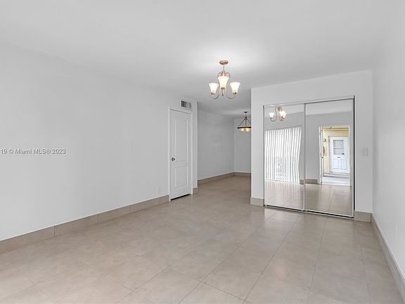 4th image of 11398 Royal Palm Blvd