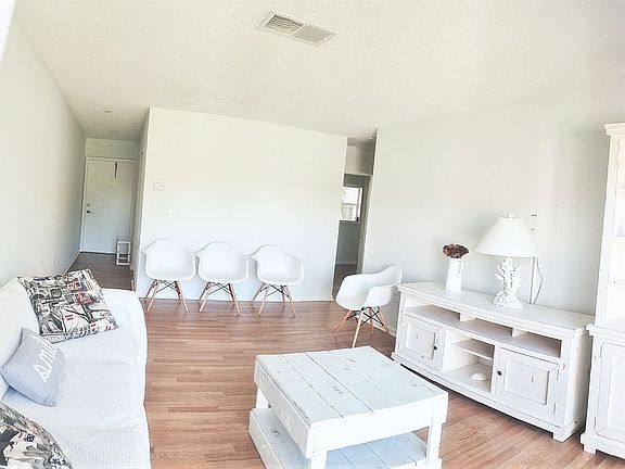 GreatRoom2