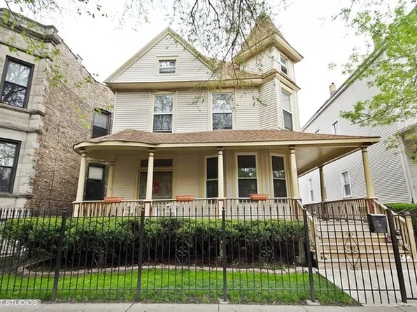 1836 W Addison St, Chicago, IL 60613