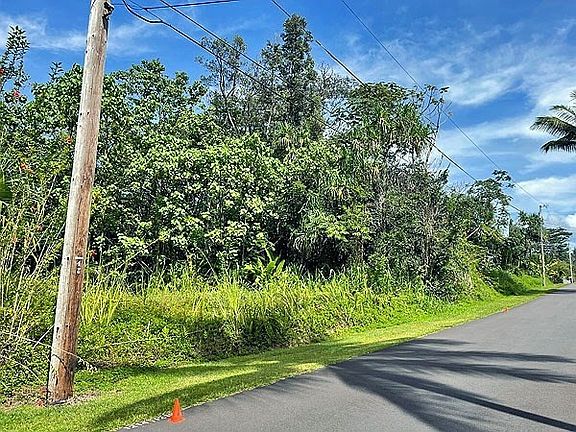 2nd image of 15-2789 Mano St Lot 1216