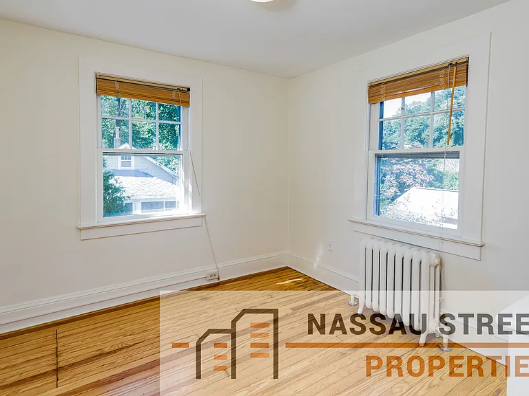 75 S Harrison St — Photo 8