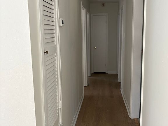 3rd image of 4068 Lancewood Dr S