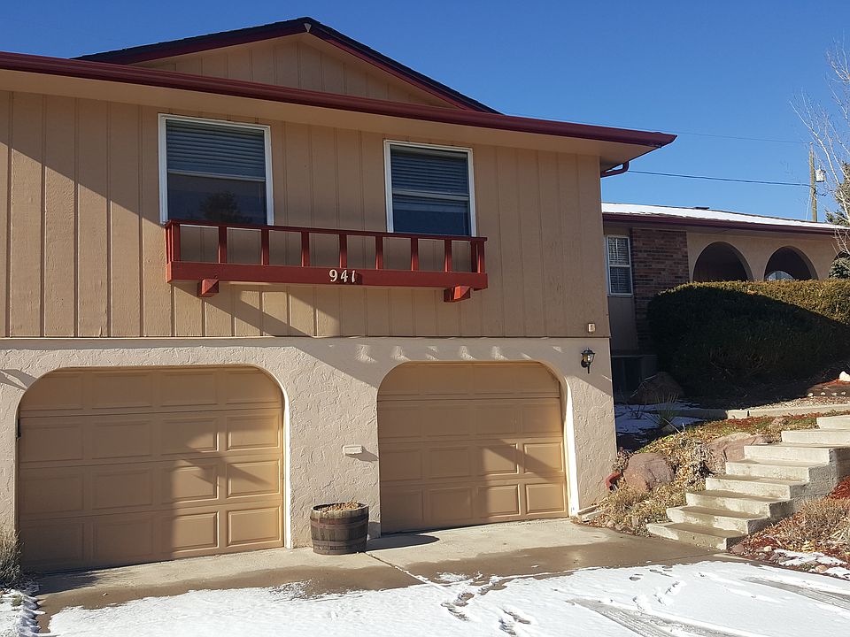 2nd image of 910 S Foothill Dr