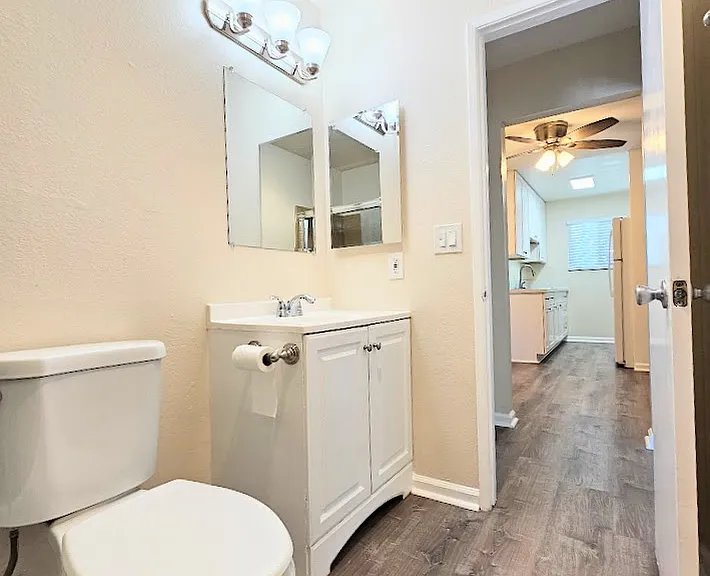 4919 Narragansett Ave #1 — Photo 12