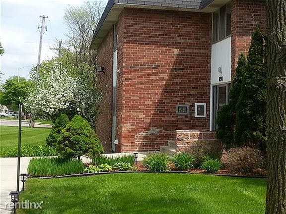 Apartments facing Kennett