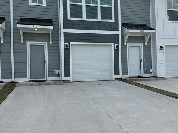 316 Lion Heart Ln, Greer, SC 29651