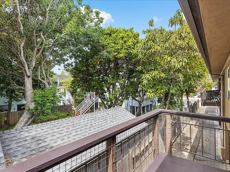 2120 San Antonio Ave #E — Photo 15