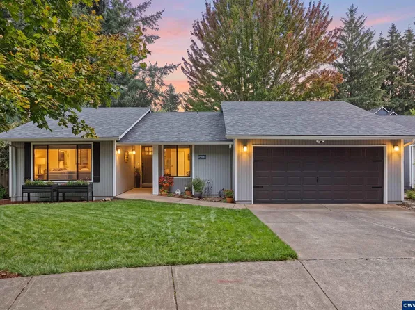 4662 7th Ave SE, Salem, OR 97302