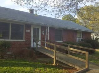 409 Huger Dr, Sandston, VA 23150