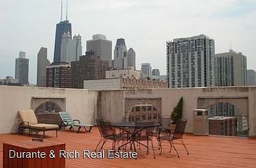 3rd image of 1250 N La Salle Dr APT 1709
