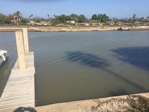 3rd image of Harbor Island Dr #25