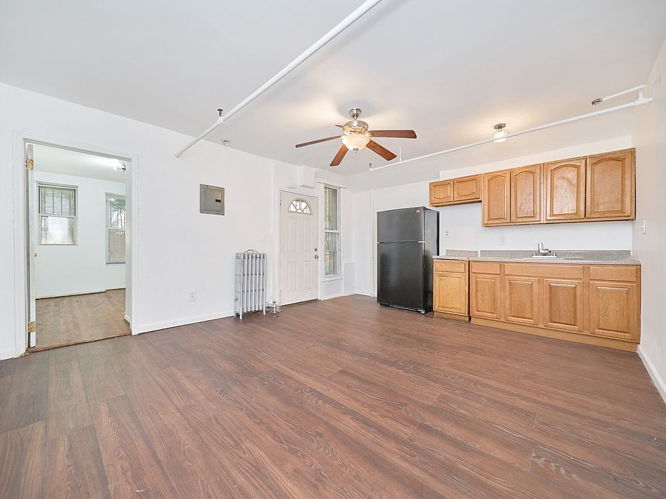 1st image of 425 W 147th St