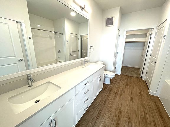 5th image of 19365 Wilke Ln #814