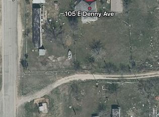 105 E Denny Ave, Eldorado, TX 76936