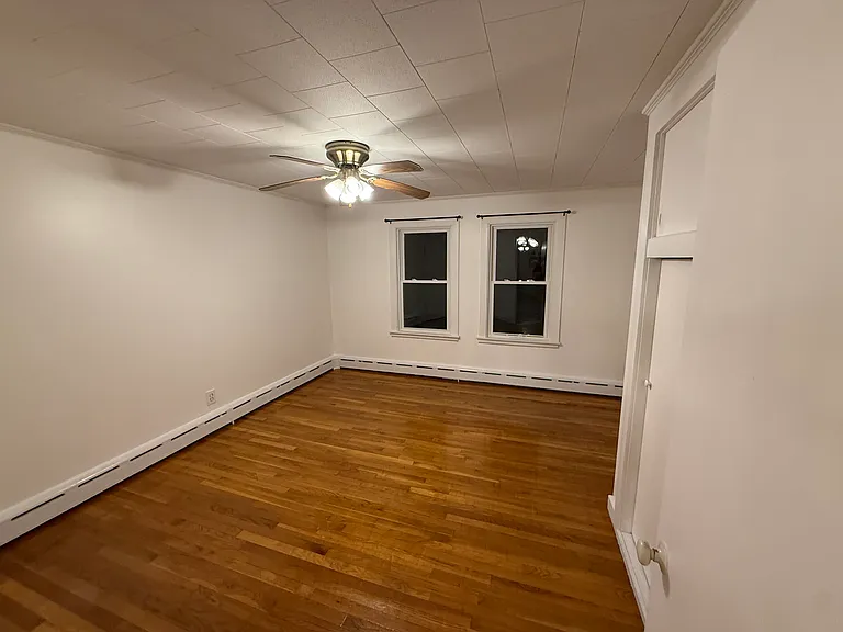 127 Dumont Ave #1 — Photo 7