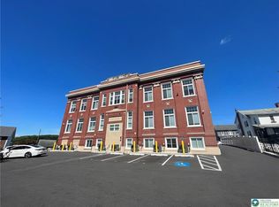 216 Penn St #11, Bath, PA 18014