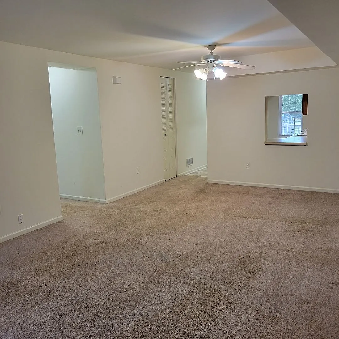 Grandview Apartments (62gr) — Photo 1