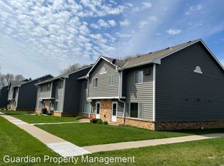 770 W Village Rd APT 108, Chanhassen, MN 55317