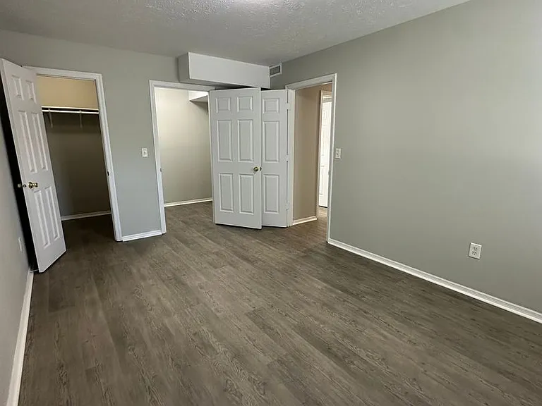 Ironwood Apartments — Photo 28