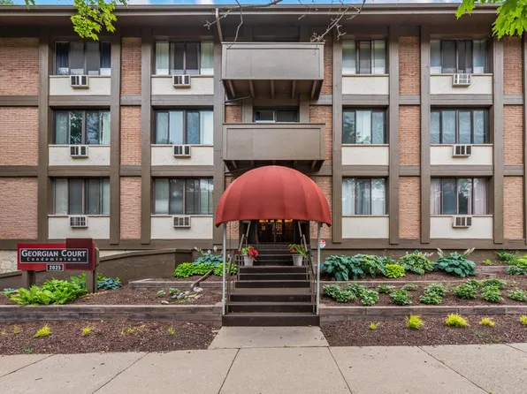 2025 East Greenwich AVENUE #322, Milwaukee, WI 53211