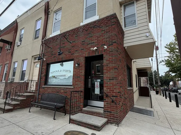 1514 S 8th St Floor 2, Philadelphia, PA 19147
