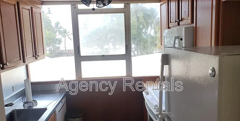 2500 Kalakaua Ave #202 — Photo 8