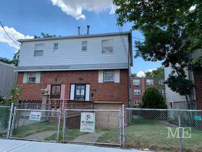 882 E 59th St, Brooklyn, NY, 11234