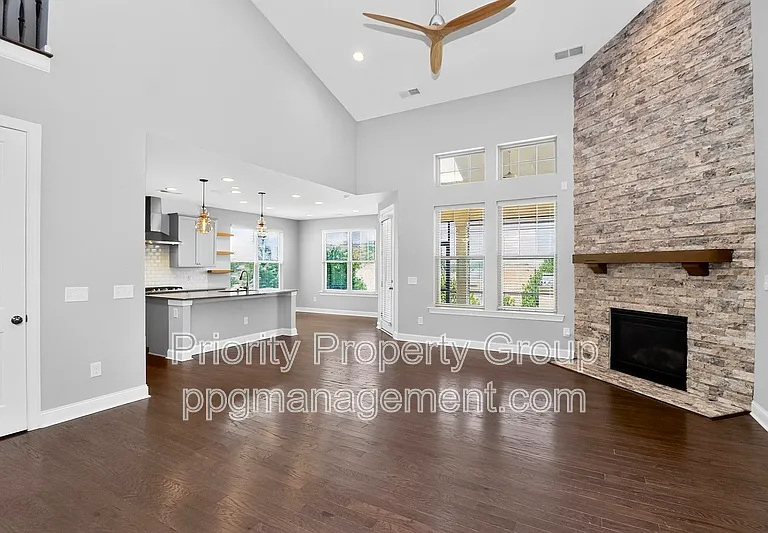 16436 Palisades Commons Dr — Photo 4