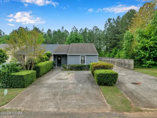 210 Northlake Dr, Warner Robins, GA 31093