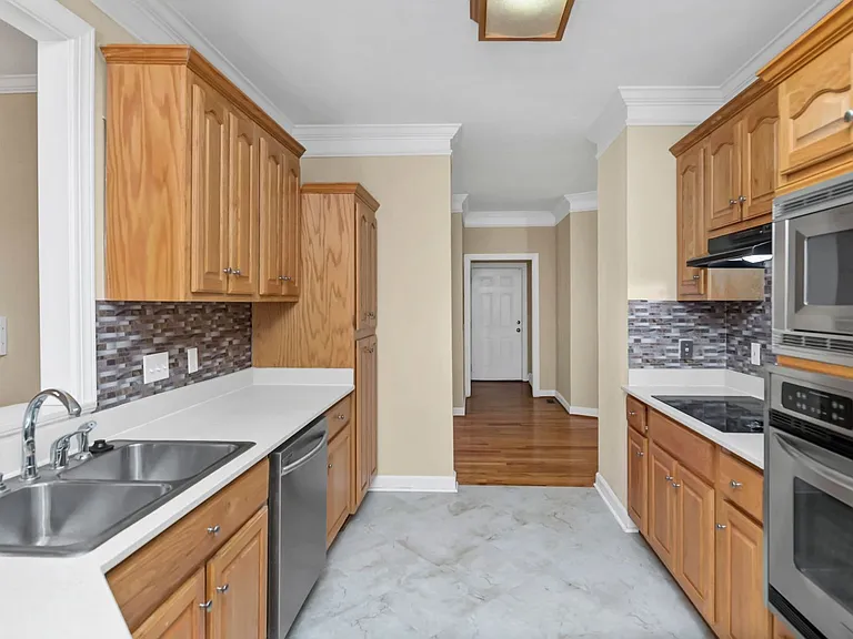 108 Hastings Point Dr — Photo 12