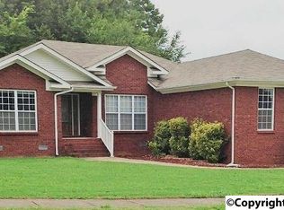 2411 NW Ermine Dr, Huntsville, AL 35810