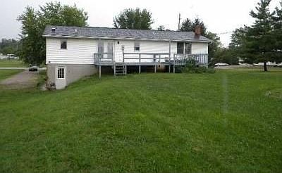 3rd image of 12225 Lecrone Ave