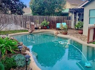 8178 Primoak Way, Elk Grove, CA 95758