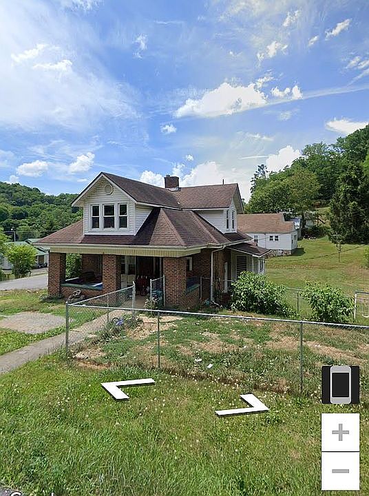 2nd image of 827 Tower St