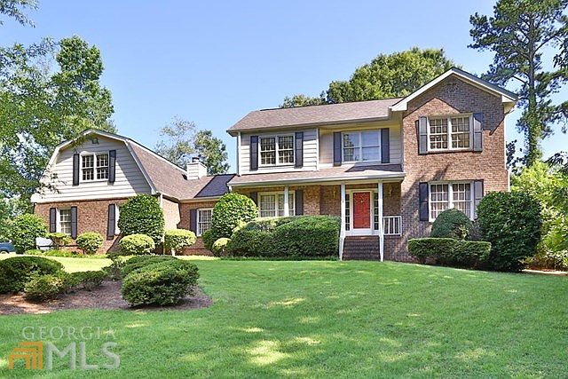 1st image of 916 Foxfire Dr