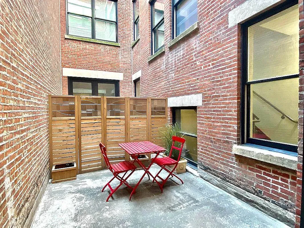 Building Photo - 272 W 139th St #2F