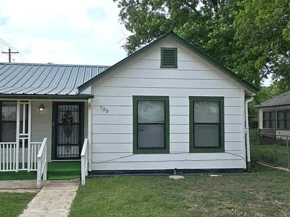 700 Clay St, Kerrville, TX 78028