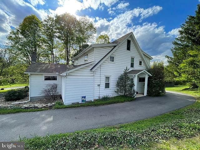 1st image of 378 Tea Creek Rd