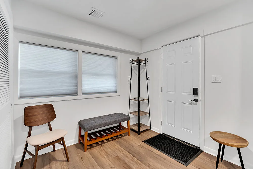 3 bed, $2,600 — Photo 2