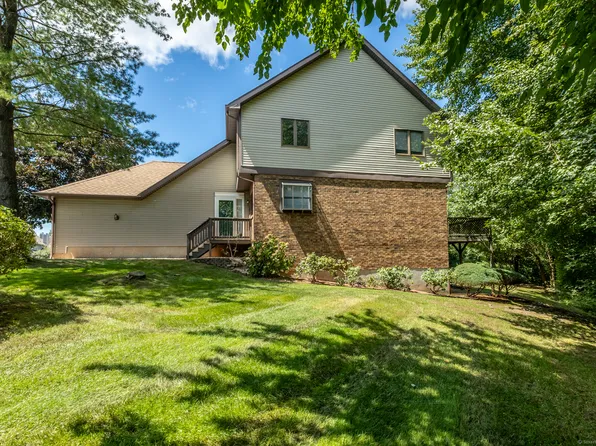 294 Foxboro Drive #294, Newington, CT 06111