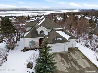 16136 Noble Point Dr, Anchorage, AK 99516