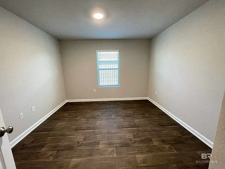 20651 Mercury Dr — Photo 12