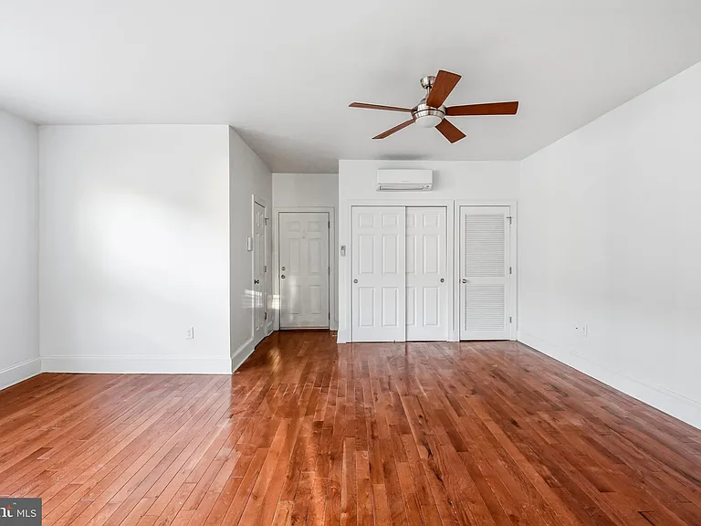 265 S 22nd St #3R — Photo 12