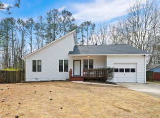 1358 Hardy Cir, Dallas, GA 30157