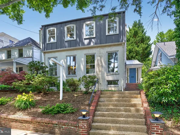 4425 P St NW, Washington, DC 20007