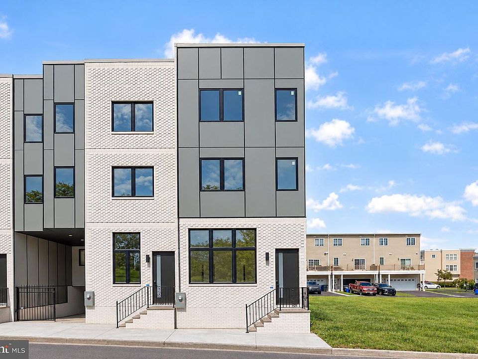 1st image of 2423 Hartranft St
