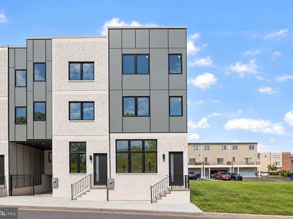 2423 Hartranft St, Philadelphia, PA 19145