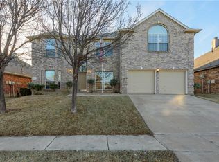 11617 Crystal Falls Dr, Fort Worth, TX 76244