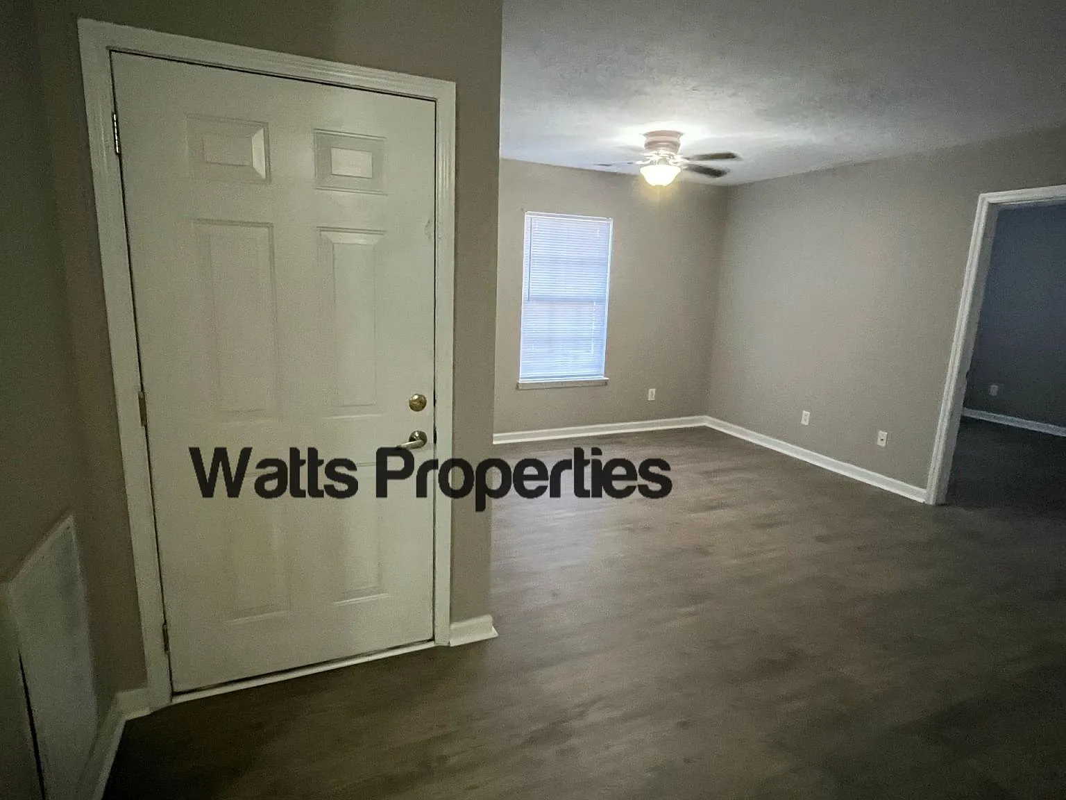 2 bed, 828 sqft, $925 — Photo 2
